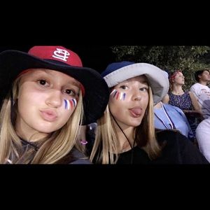 Meet your Posher, Betbethany